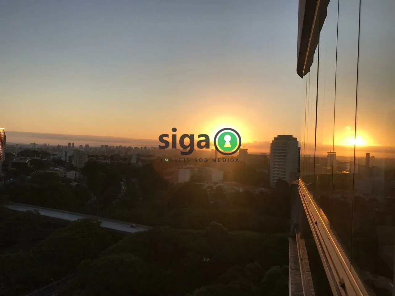 Imagem Coberta Duplex à venda com 355m², 4 quartos e 3 vagas