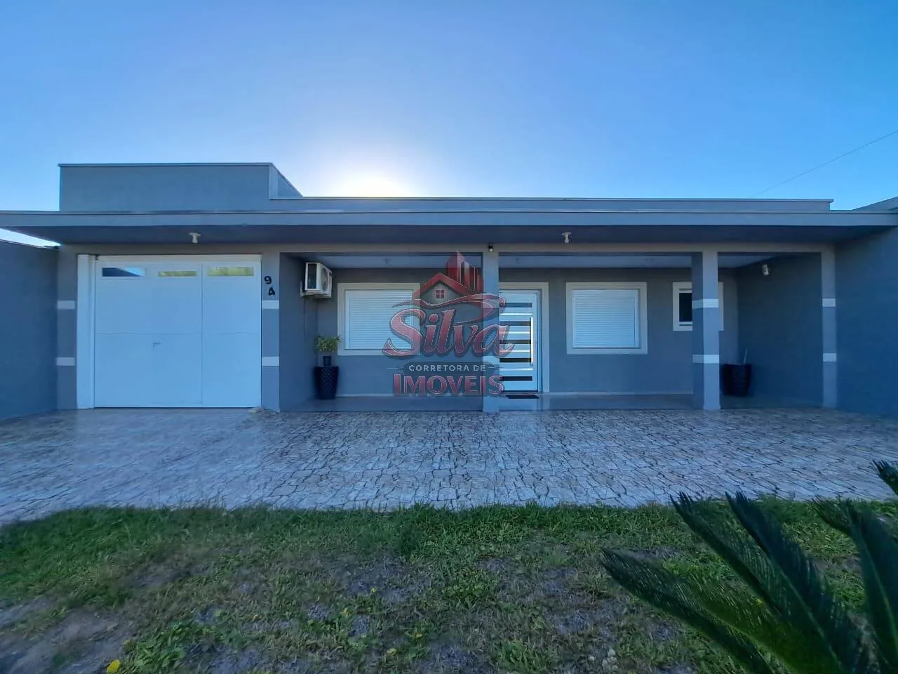 C1224 | Casa 2 dormitórios com suíte a 75m do mar à venda em Imbé