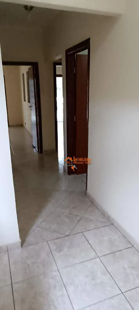 Imagem Sobrado com 3 dormitórios para alugar, 190 m² por R$ 5.800,00/mês - Jardim Tranqüilidade - Guarulhos/SP