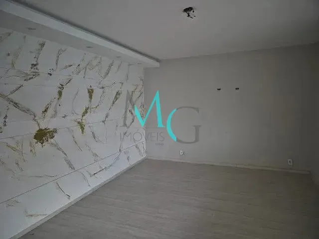Imagem Casa com 5 dormitórios à venda, 250 m² por R$ 750.000,00 - Campo Grande - Rio de Janeiro/RJ