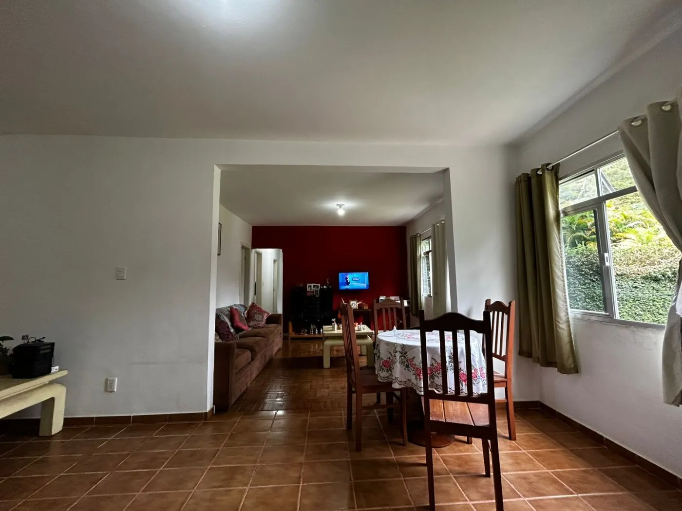 Imagem Casa para Venda em Petrópolis / RJ no bairro Araras