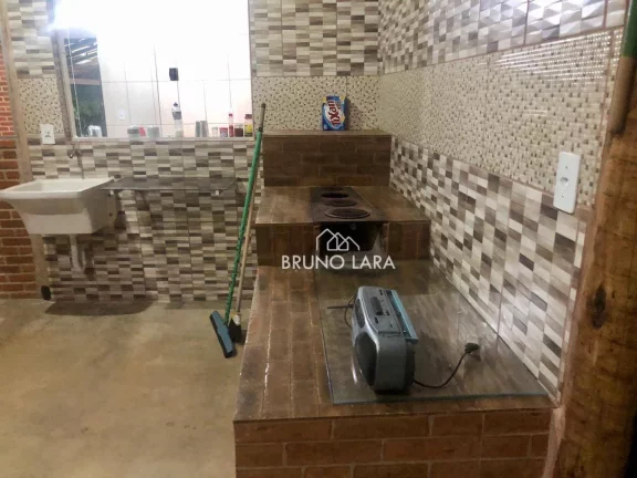Imagem Sítio com 3 dormitórios à venda, 2520 m² por R$ 550.000,00 - Varginha - Igarapé/MG