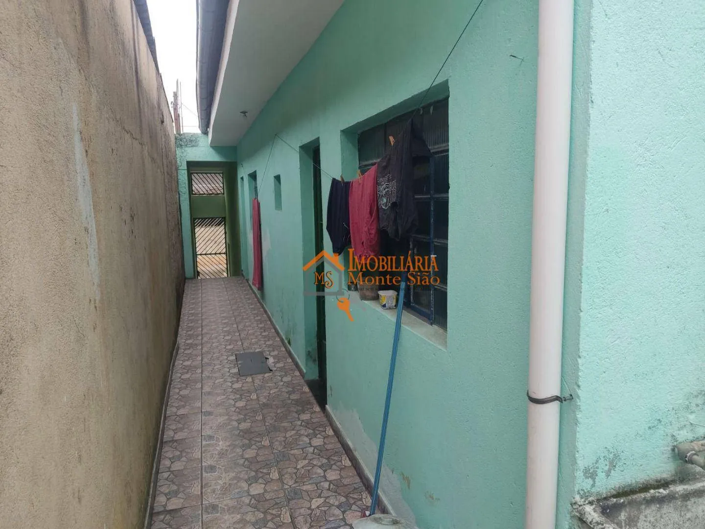 Imagem Sobrado com 4 dormitórios à venda, 150 m² por R$ 318.000,00 - Cidade Soberana - Guarulhos/SP