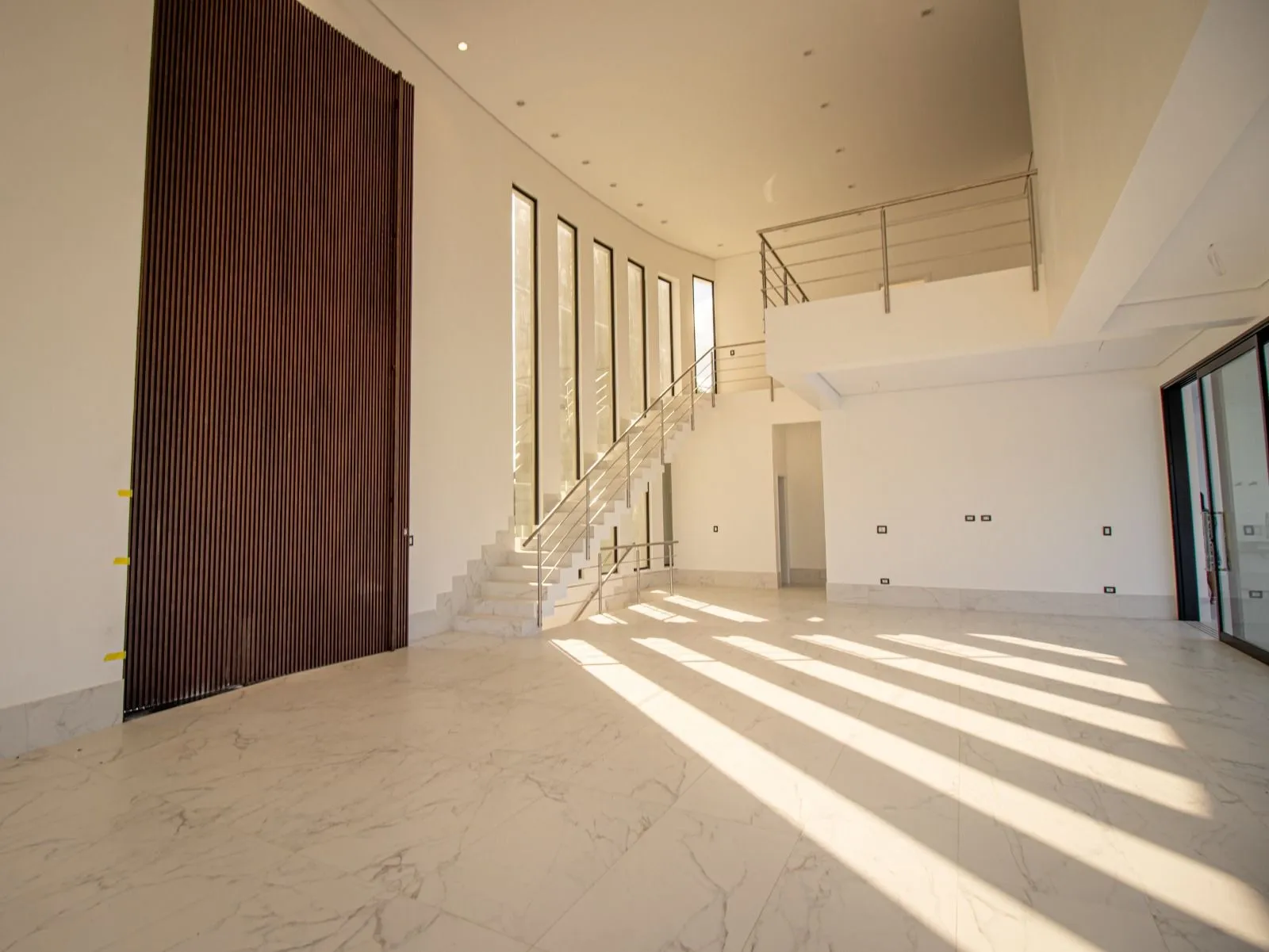 Imagem Casa Sobrado de 606,24m² Localizada no Alphaville Genesis 1 - Santana de Parnaíba - SP!