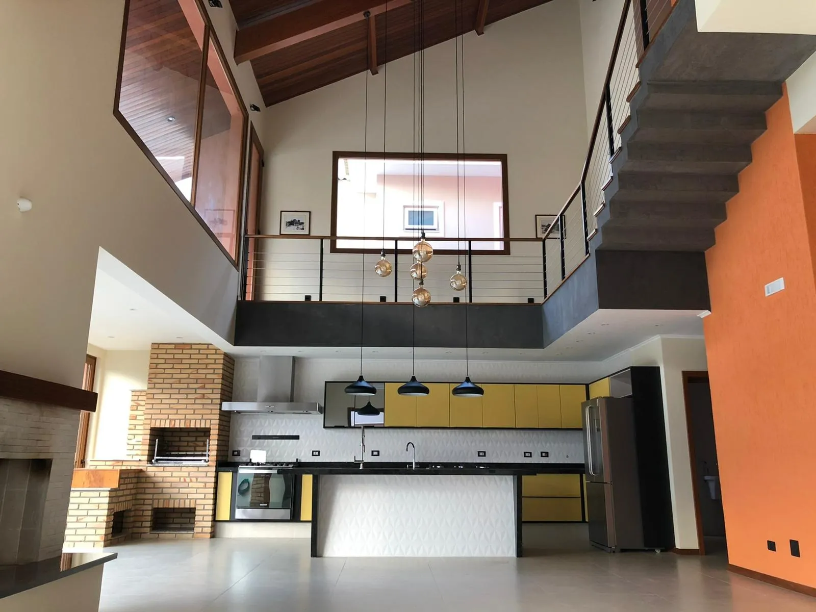 Imagem LINDA CASA CONDOMÍNIO CASTANHEIRA!! 370M²