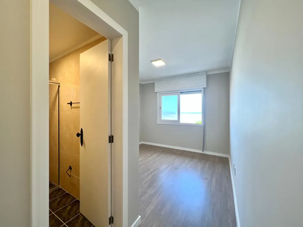 Imagem Apartamento 3Dormitórios dependência - Bairro Zona Nova