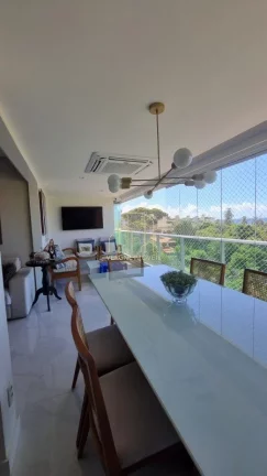 Imagem Apartamento decorado vista mar com duas suíte varanda gourmet a venda em Pituaçu.