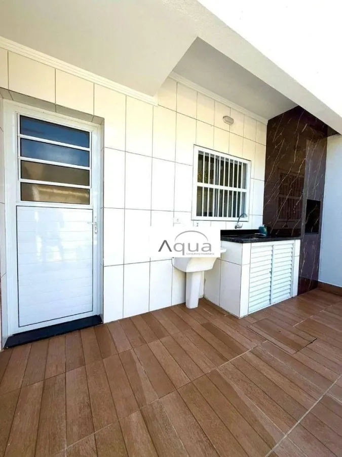 Imagem Casa para Venda em Mongaguá, Plataforma, 2 dormitórios, 2 suítes, 1 banheiro, 1 vaga