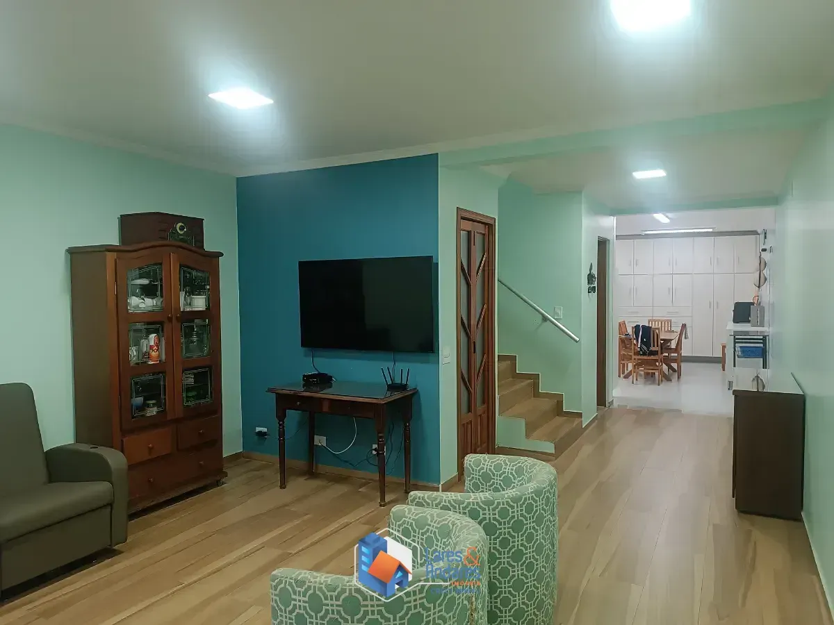 Imagem Sobrado para venda em Vila Basileia com 4 quartos, sendo 3 suítes, 240m²