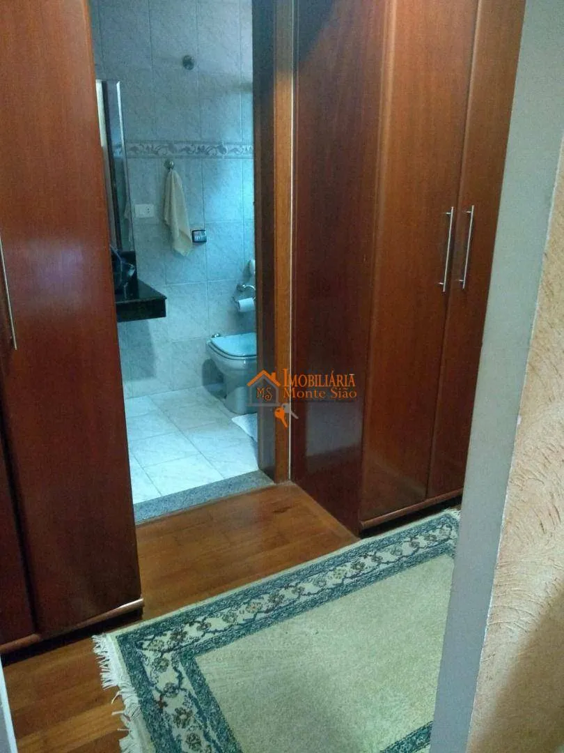 Imagem Sobrado com 3 dormitórios à venda, 191 m² por R$ 780.000,00 - Jardim Santa Clara - Guarulhos/SP