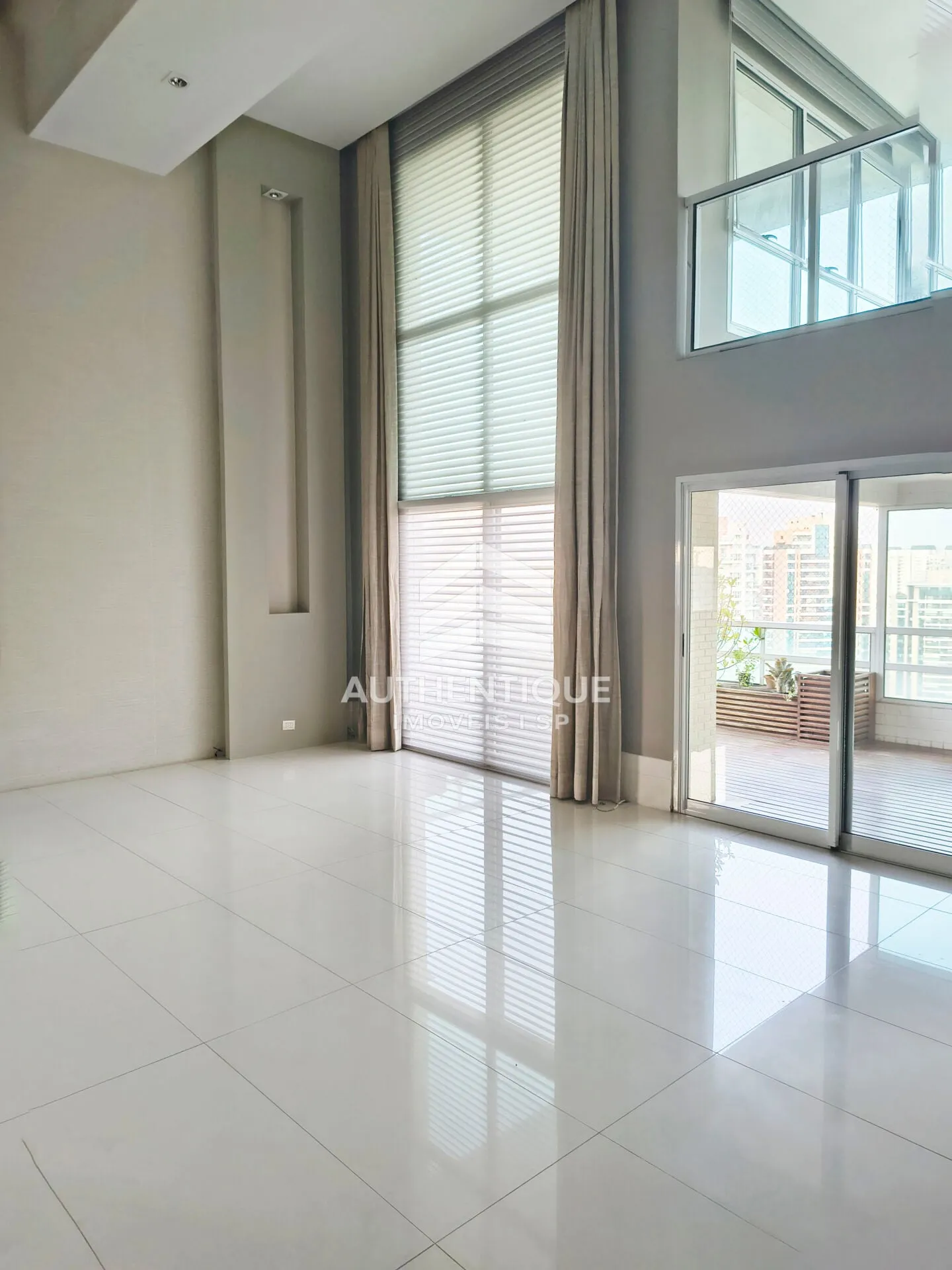 Imagem VILLAGGIO PANAMBY - Apartamento no bairro Panamby à venda