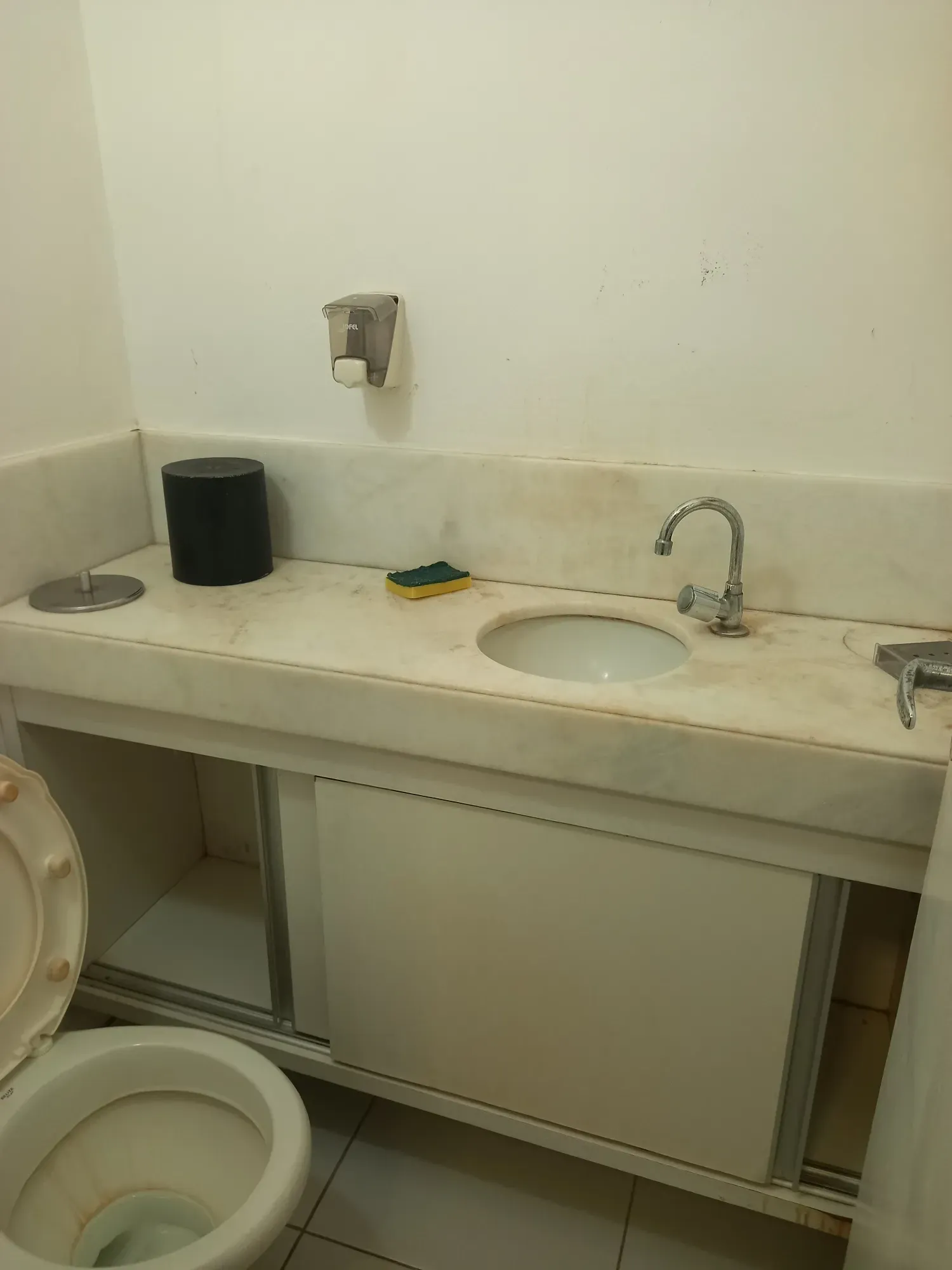 Imagem Ponto Comercial para Alugar, 28 m² em Tirol - Natal