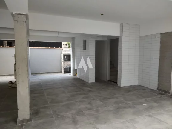 Imagem Villagio Triplex no Macuco com 2 suítes e vaga privativa