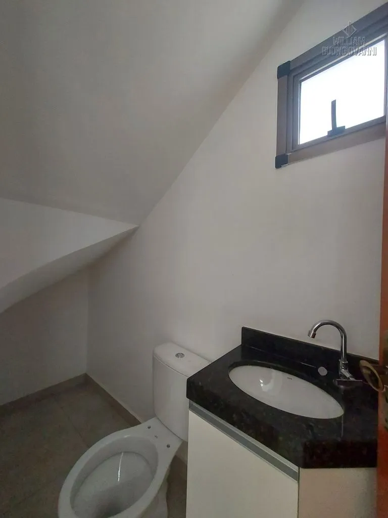 Imagem SOBRADO EM CONDOMINIO COM QUINTAL PRIVATIVO