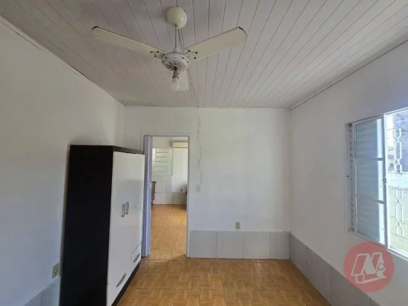 Imagem Casa com 2 dormitórios para alugar, 58 m² por R$ 1.615,00/mês - Medianeira - Porto Alegre/RS