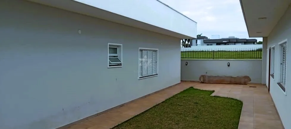 Imagem Casa em Condomínio - Vivendo em Meio a Natureza no Res. Lago Azul