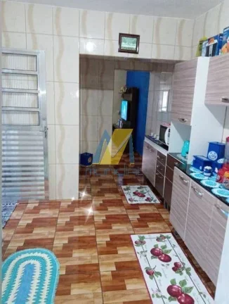 Imagem Renda imediata com 3 casas no mesmo terreno! Invista já