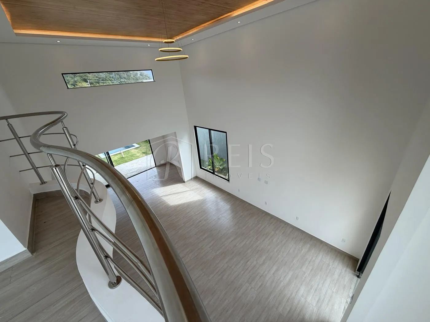 Imagem Casa para Venda em Rio das Ostras, Viverde, 4 dormitórios, 4 suítes, 5 banheiros, 4 vagas