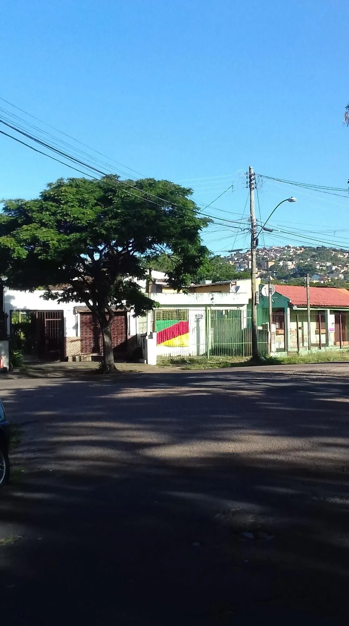 Imagem Terreno para Venda - 259m², 0 dormitórios, Partenon