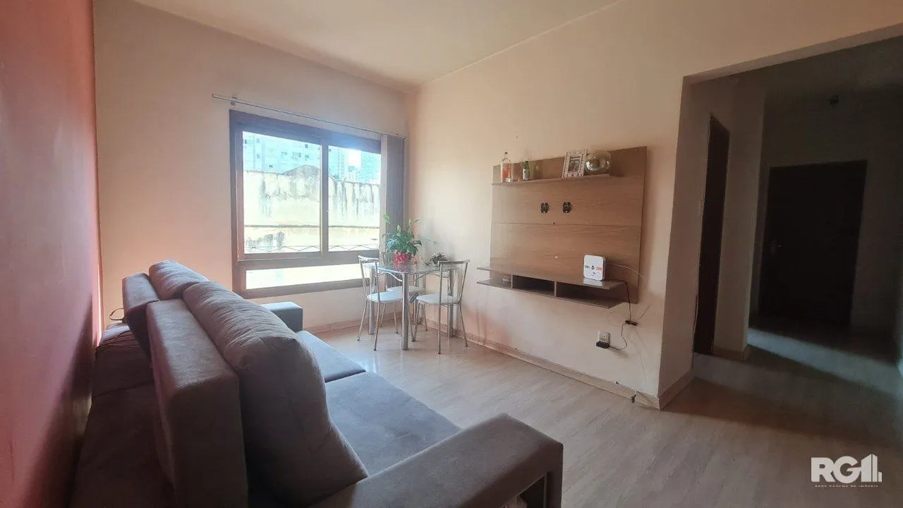 Imagem APARTAMENTO DE 2 DORMITÓRIOS AMPLO E MOBILIADO NA CIDADE BAIXA