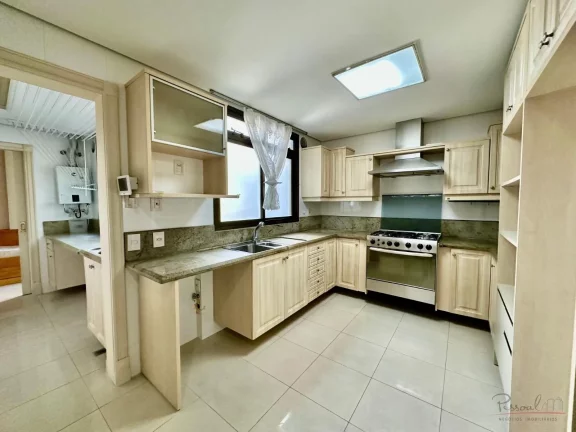 Imagem Apartamento 4 dormitórios sendo 3 Suites 3 vagas no Centro - Florianopolis Oportunidade Única no C...