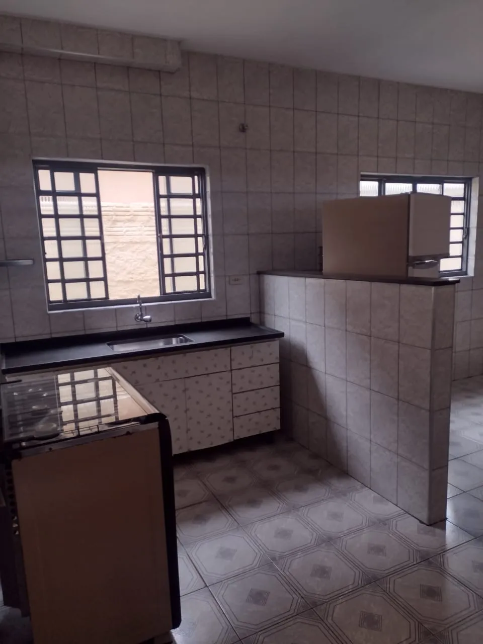 Imagem Casa à venda 2 Quartos, 1 Vaga, 250M², Parque Senhor do Bonfim, Taubaté - SP
