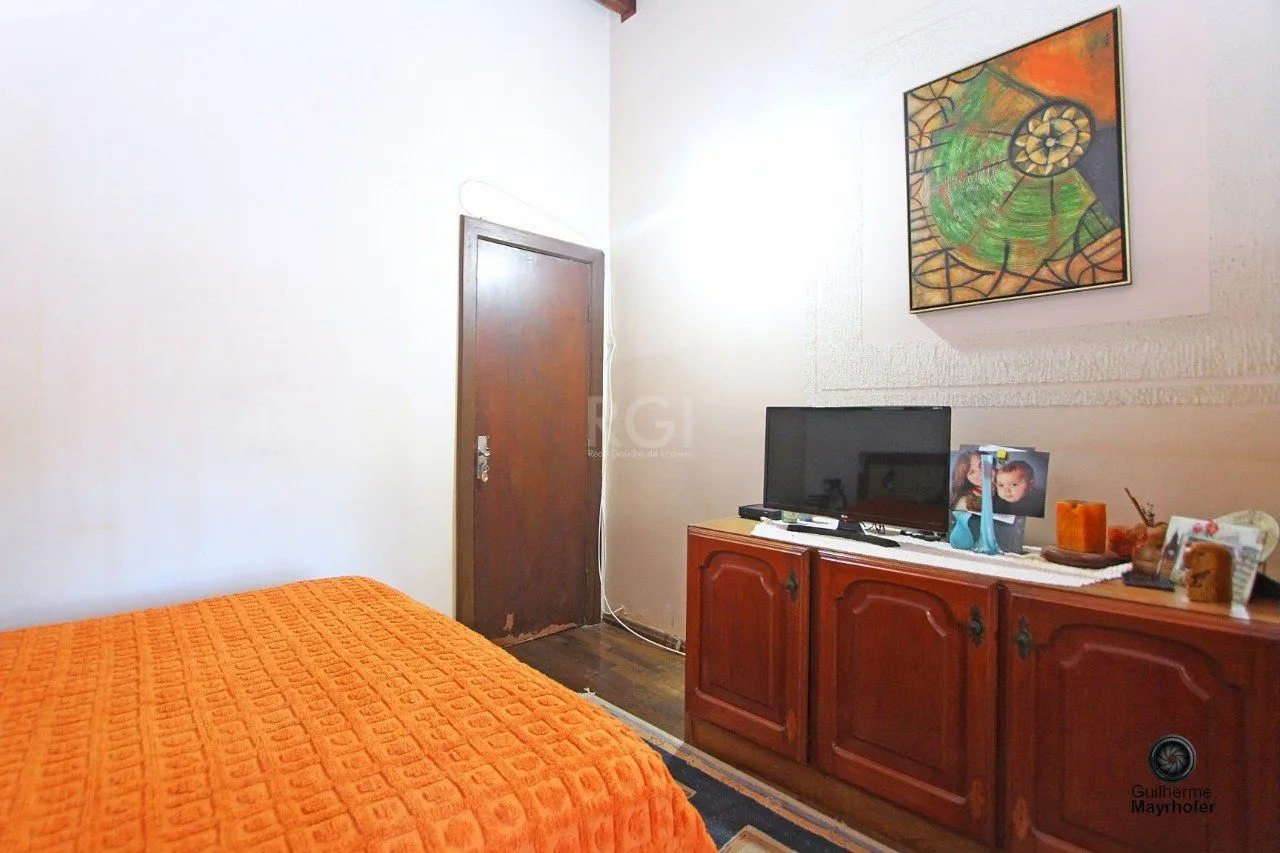 Imagem Casa para Venda - 249.54m², 4 dormitórios, sendo 1 suites, 5 vagas - Ipanema