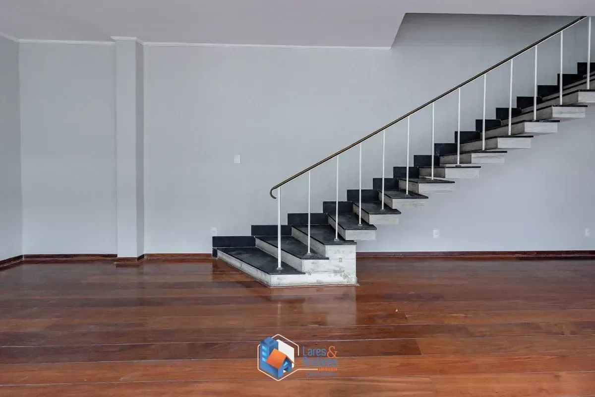 Imagem Casa comercial para venda em Jardim Hípico, 582m²