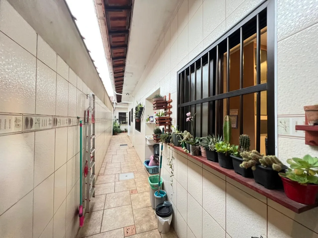 Imagem Casa para Venda em Praia Grande, Real, 2 dormitórios, 1 suíte, 1 banheiro, 2 vagas