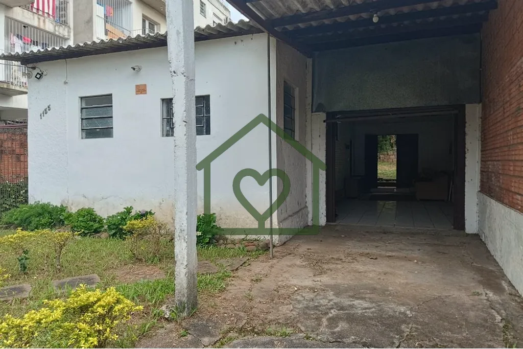 Imagem Terreno plano com 352m² localizado na Rua Edmundo Bastian 1155 no bairro Cristo Redentor medindo 8,...