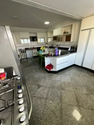 Imagem APARTAMENTO COM 308 m² - VILA GUILHERMINA - PRAIA GRANDE SP