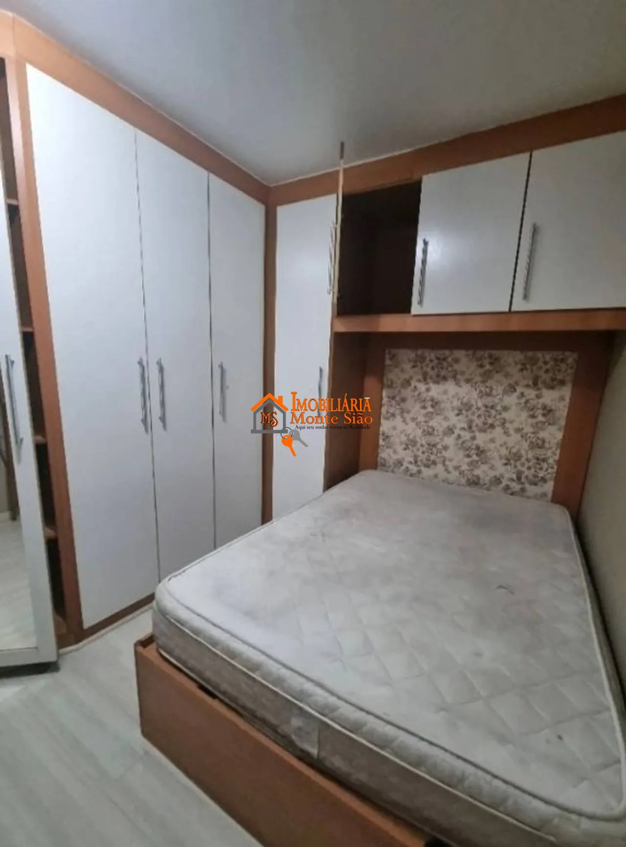 Imagem Apartamento com 2 dormitórios à venda, 52 m² por R$ 223.000,00 - Centro - Guarulhos/SP