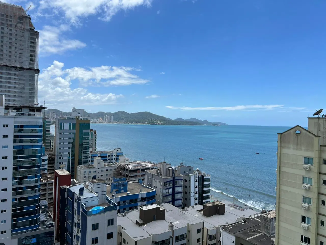 Imagem Apartamento com vista para o mar à venda com 179.5m2 por R$ 3.950.000,00