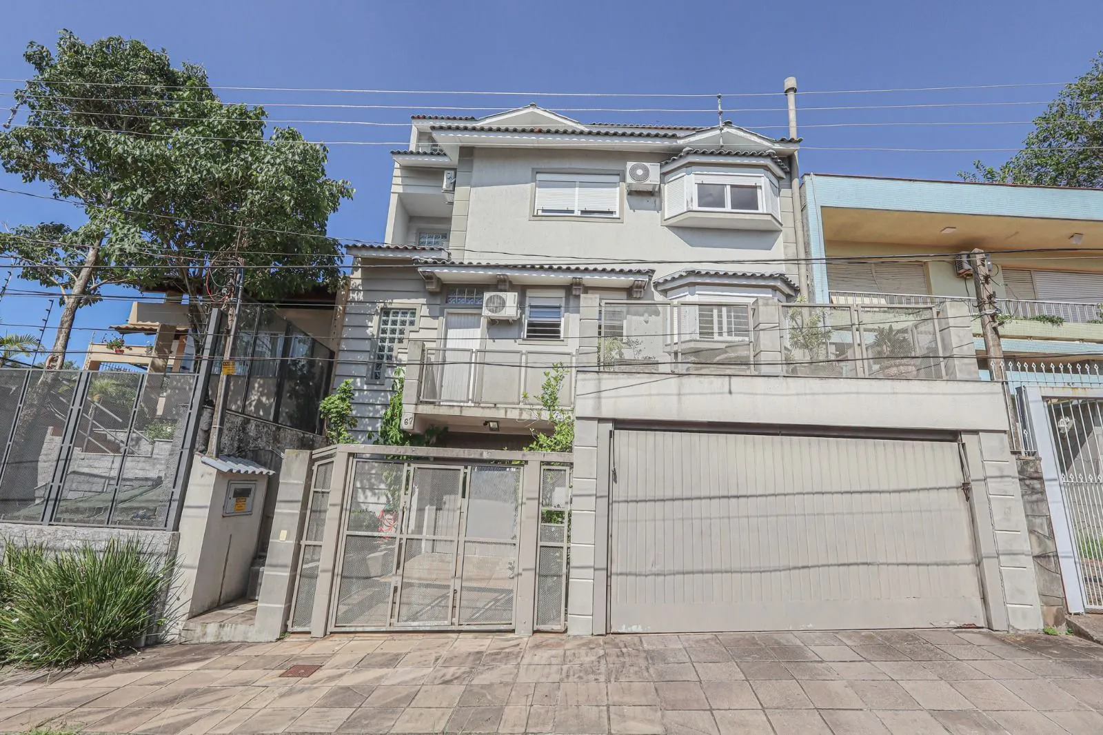 Imagem Residência de luxo ! Impecável.. 04 dormitórios , piscina / estuda dação
