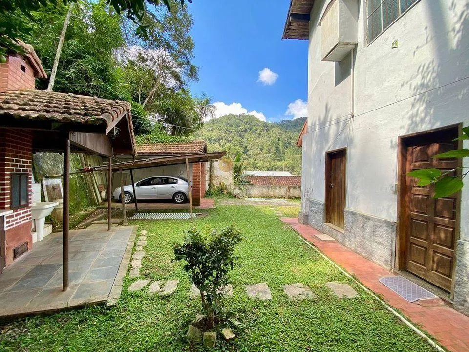 Imagem Casa para Venda em Teresópolis / RJ no bairro Albuquerque