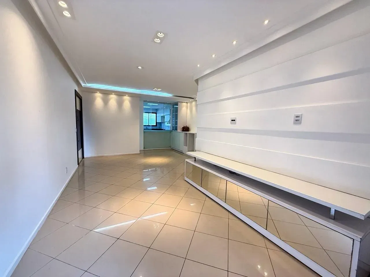 Imagem Apartamento com 3 Quartos à Venda, 117 metros em Jurunas - Belém