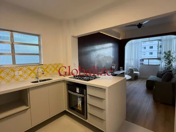 Imagem Apartameno à venda com 65m², 2 quartos, 1 suíte, frente mar, 1 vaga por R$885.000,00 no José Menino em Santos