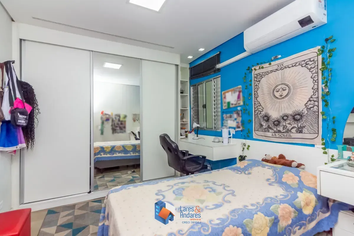 Imagem Sobrado para venda em City Recanto Anastácio com 3 quartos, sendo 1 suíte, 216m²