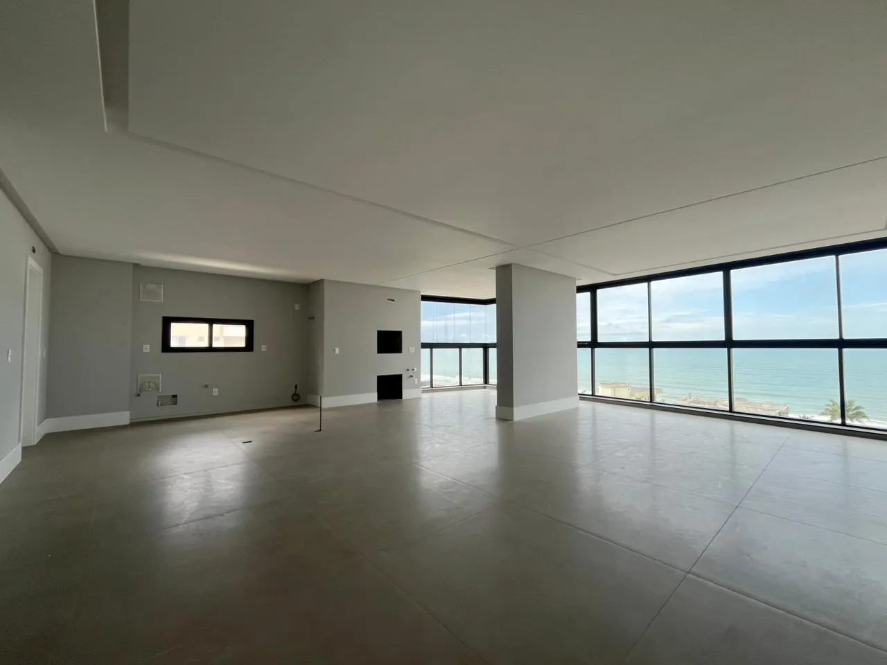 Imagem Apartamento com vista para o mar à venda com 200m2 por R$ 4.700.000,00