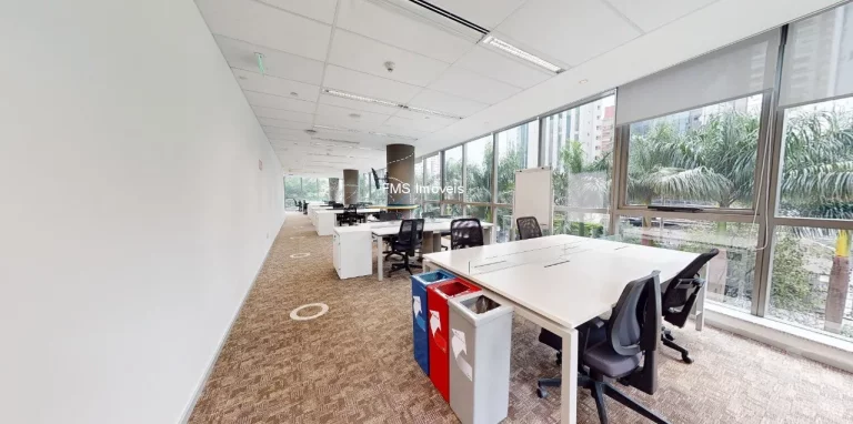 Imagem Conjunto comercial mobiliado com 871m² na Vila Nova Conceição.