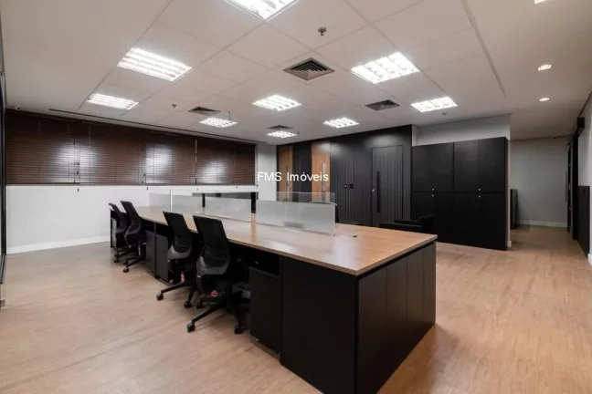 Imagem Conjunto comercial mobiliado com 130m² na Vila Olímpia.