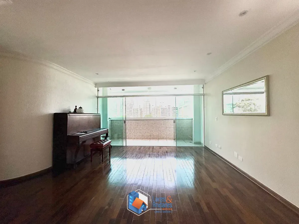 Imagem Apartamento para venda em Chácara Santo Antônio (Zona Sul) com 4 quartos, sendo 1 suíte, 181m²