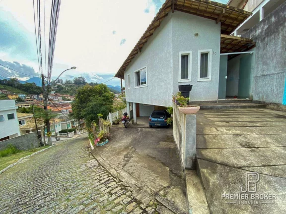 Foto do imóvel Casa à venda, 106 m² por R$ 590.000,00 - Tijuca - Teresópolis/RJ