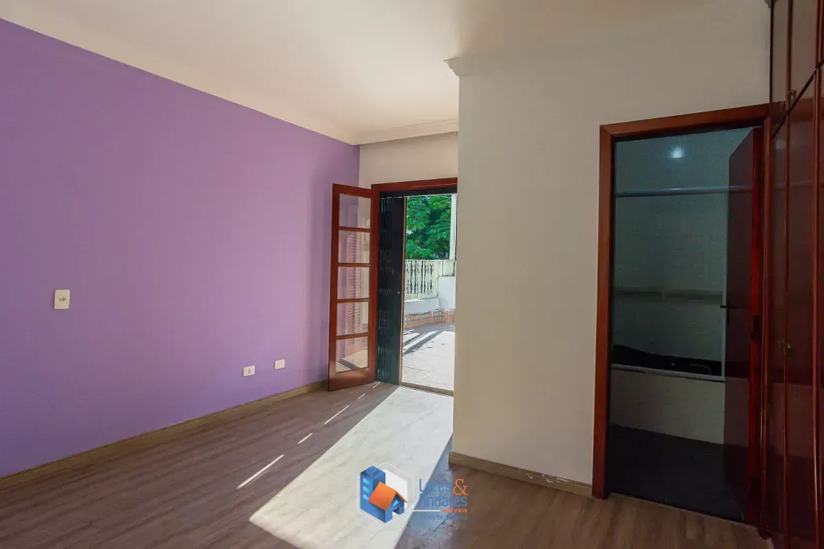 Imagem Sobrado para venda em Jardim das Vertentes com 4 quartos, 175m²