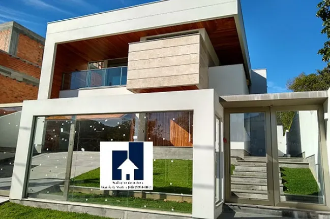 Foto do imóvel Casa com 4 Quartos à Venda, 407 m²em Mina Brasil - Criciúma