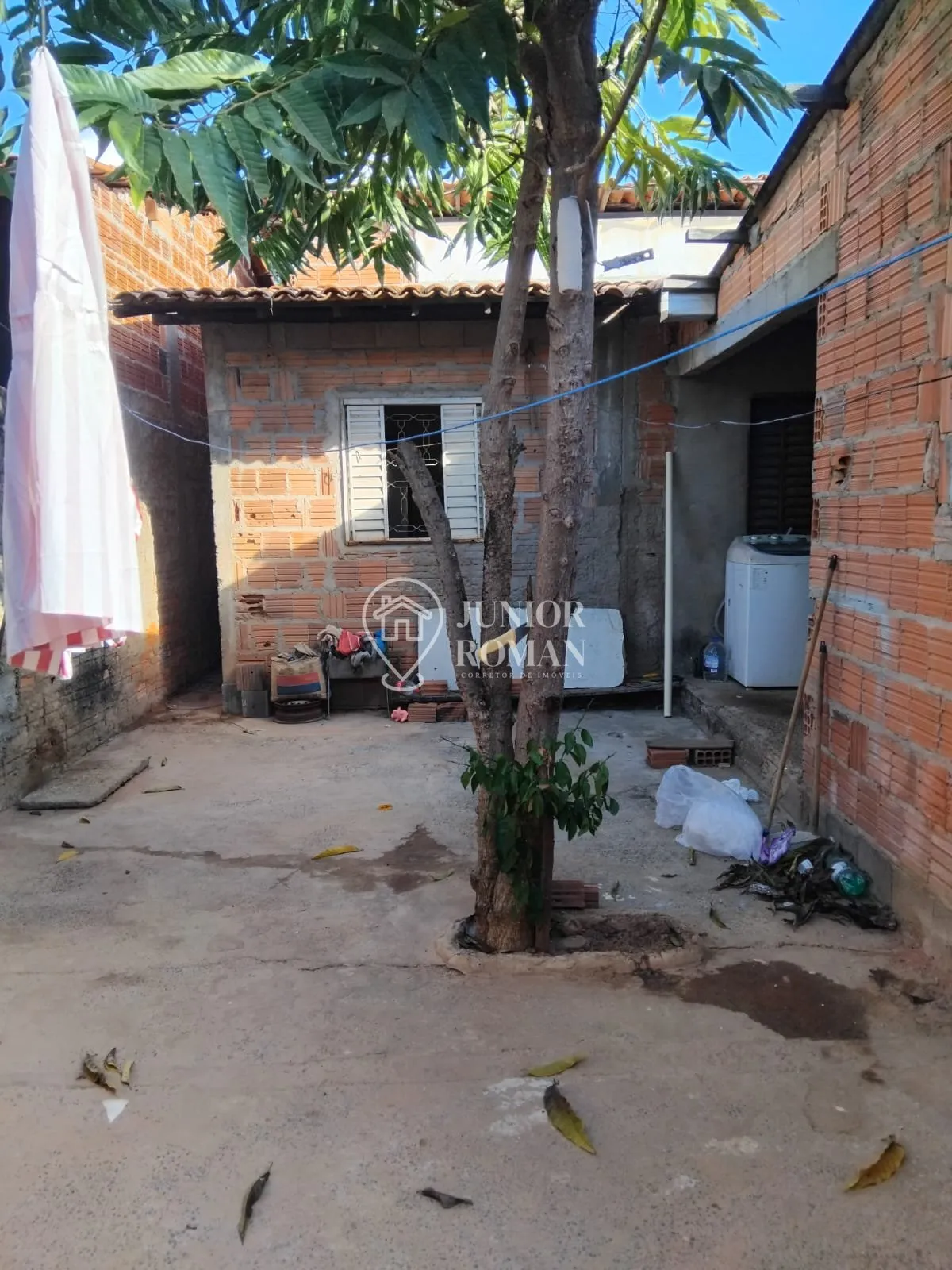 Imagem CASA 3 DORM NO BAIRRO BURITIS 1 - BARREIRAS/BA
