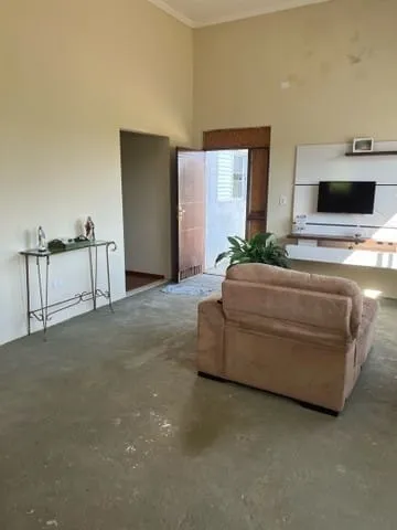 Imagem Chácara à venda 3 Quartos, 1 Suite, Granjas Rurais Reunidas São Judas Tadeu, Taubaté - SP