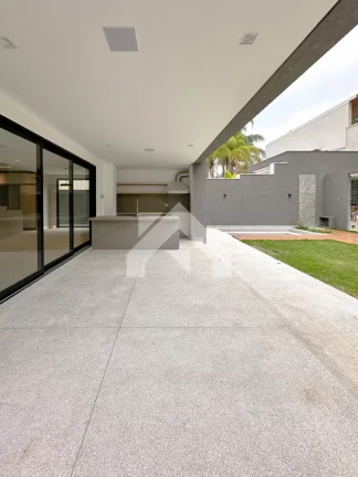 Imagem Casa de Condomínio em Alphaville - Santana de Parnaíba