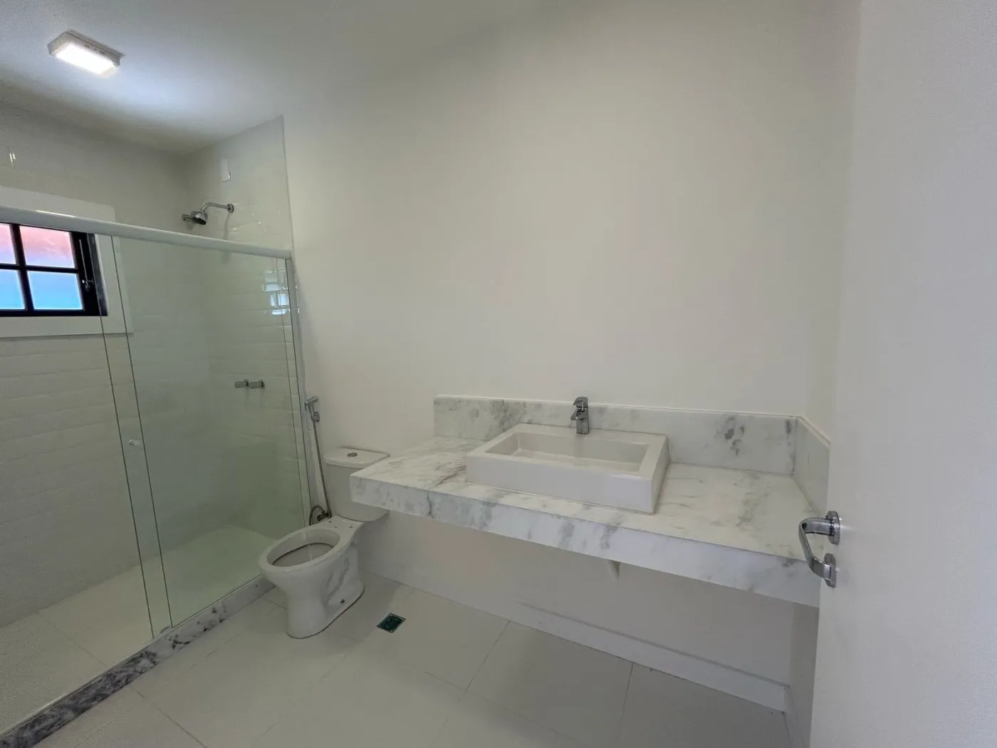 Imagem Casa em Condomínio para Venda em Petrópolis / RJ no bairro Cuiabá