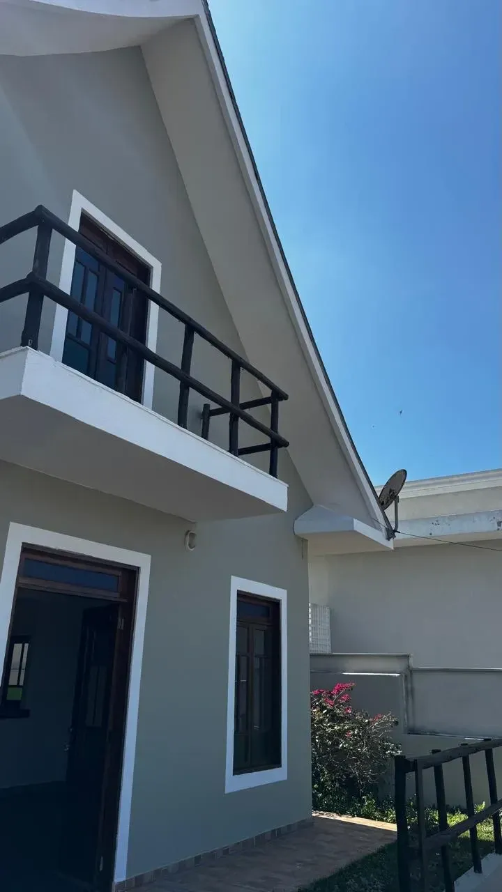 Imagem Casa com 3 Quartos à Venda, 360 m² em Alphaville - Santana de Parnaíba